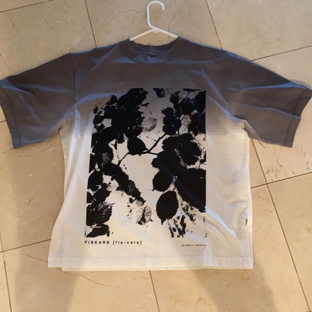 Gray black and white Fiskars by Maria Korkeila T-shirt